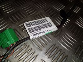 Land Rover Discovery 3 - LR3 Cableado de puerta trasera YMM502611A