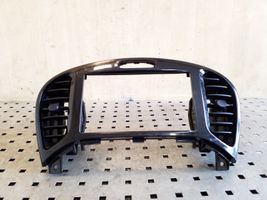 Nissan Juke I F15 Grille d'aération centrale 687501KE0A