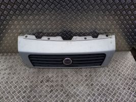 Fiat Ducato Maskownica / Grill / Atrapa górna chłodnicy 1308067070