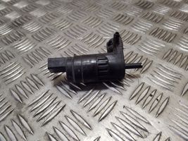 Volkswagen Tiguan Pompe de lave-glace de pare-brise 1K6955651