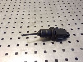 Volkswagen Tiguan Główny cylinder sprzęgła 3C0721388G