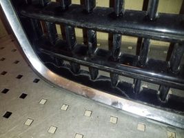 Audi Q7 4L Maskownica / Grill / Atrapa górna chłodnicy 4L0853651