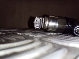 Subaru Outback Injecteur de carburant 16613AA030