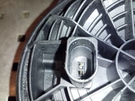 Volkswagen Polo V 6R Uchwyt / Rączka zewnętrzna otwierania klapy tylnej / bagażnika 6R6827469