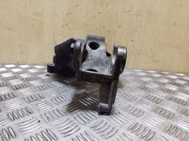 KIA Sorento Soporte del alternador 