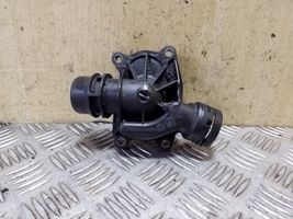 BMW X5 E53 Boîtier de thermostat / thermostat 11512354056