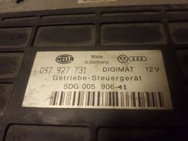 Audi 100 S4 C4 Module de contrôle de boîte de vitesses ECU 097927731