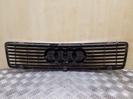 Audi 100 S4 C4 Grotelės viršutinės 4A0853651