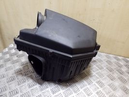 Volvo XC70 Air filter box 30748207