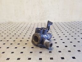 Audi A6 S6 C4 4A Tuyau de liquide de refroidissement moteur 037121132G