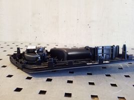 Volkswagen PASSAT B8 Takaoven sisäkahva 3G0867449