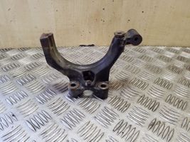 Volkswagen PASSAT B8 Soporte de apoyo/base del silenciador 04L425