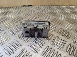 Citroen C4 Grand Picasso Fixation de radiateur 9800613580