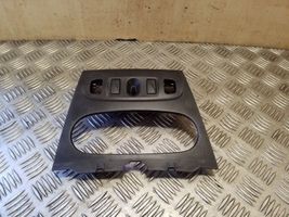 Dacia Sandero Console centrale, commande chauffage/clim 275003978R