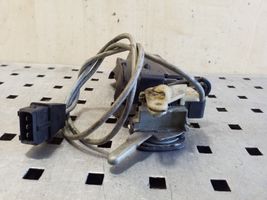 Audi 80 90 S2 B4 Maniglia esterna per portiera anteriore 4A0837206D