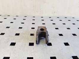 Audi 80 90 S2 B4 Fuel Injector clamp holder 