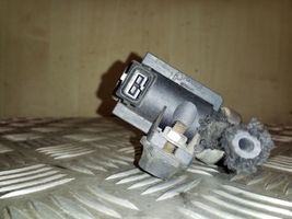 Audi 80 90 S2 B4 Electrovanne Soupape de Sûreté / Dépression 1H0906627