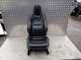 Tesla Model S Fahrersitz 