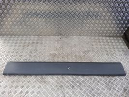 Nissan NV400 Slīdošās durvju dekoratīvā apdare (moldings) 828210160R