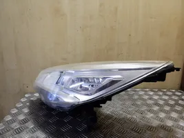 Ford Kuga II Lampa przednia C83TA