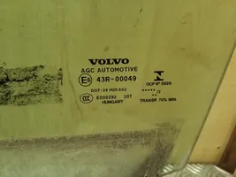 Volvo V40 Etuoven ikkunalasi, neliovinen malli 