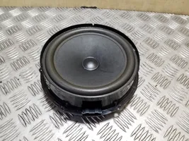 Volkswagen Touareg II Enceinte de porte arrière 7P6035454