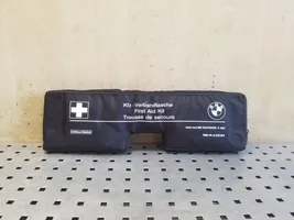 BMW 5 F10 F11 First aid kit 8270015