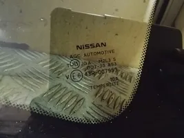 Nissan X-Trail T32 Galinis šoninis kėbulo stiklas 833004CC0A