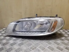 Volvo XC70 Lampa przednia 31420017