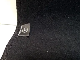 Mercedes-Benz EQB Tavaratilan pohjan tekstiilimatto 