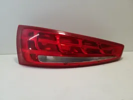 Audi Q3 8U Lampy tylnej klapy bagażnika 8U0945093