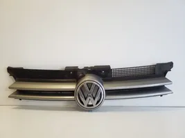 Volkswagen Golf IV Передняя решётка 1J0853655G