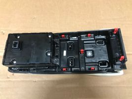 Lexus RX 450H Panel radia 8478048240