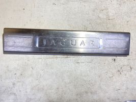 Jaguar XJ X351 Front sill trim cover AW9313200AE