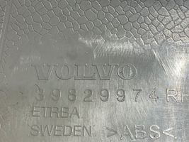 Volvo XC90 Rivestimento inferiore laterale del sedile posteriore 39829974