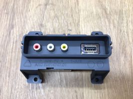 Land Rover Range Rover L405 USB-pistokeliitin CK5219C166AA