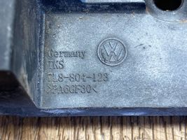 Volkswagen Touareg II Base della presa Jacking 7L8804123