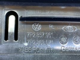 Volkswagen Touareg II Boite à gants 7P2857961