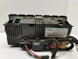 Audi A4 S4 B7 8E 8H Panel klimatyzacji 8E0820043AM