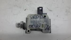 Skoda Octavia Mk2 (1Z) Central locking motor 1Z0810773