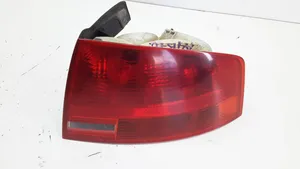 Audi A4 S4 B7 8E 8H Galinis žibintas kėbule 8E5945096