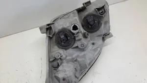 Toyota Corolla Verso E121 Lampa przednia 