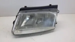 Volkswagen PASSAT B5 Lampa przednia 14742500