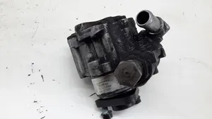 Audi A4 S4 B6 8E 8H Ohjaustehostimen pumppu 8D0145156T