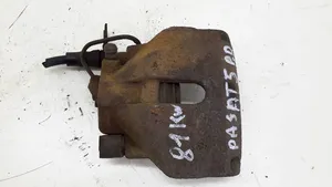 Volkswagen PASSAT B5 Caliper de freno delantero 