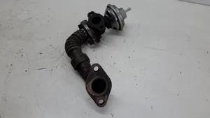 Volkswagen PASSAT B5 Tuyau de raccordement solide EGR 028131521P