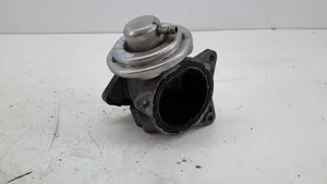 Volkswagen Touran I Throttle valve 038129637D