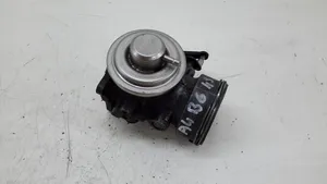 Audi A4 S4 B6 8E 8H Clapet d'étranglement 038129637L