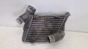 Audi A8 S8 D3 4E Chłodnica powietrza doładowującego / Intercooler 4E0146805