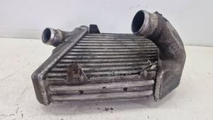 Audi A8 S8 D3 4E Chłodnica powietrza doładowującego / Intercooler 4E0146805